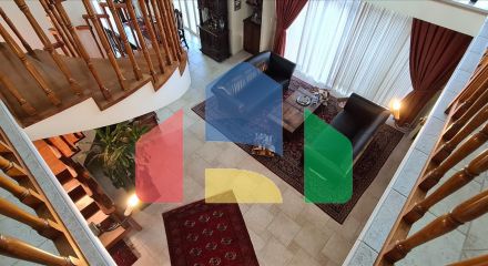 For Sale - Villa 310 m² in Limassol