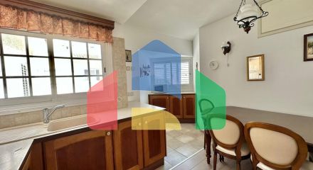 Продаж - Квартира 160 m² В Лимассоле