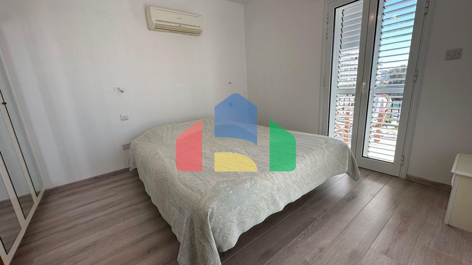 Продаж - Квартира 160 m² В Лимассоле