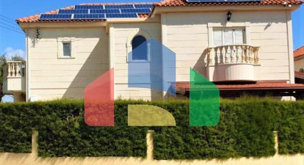 For Sale - Detached house 175 m² in Limassol