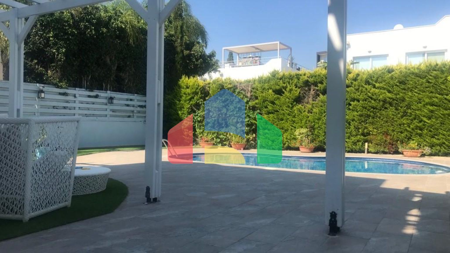 Продаж - Вілла 320 m² В Лимассоле