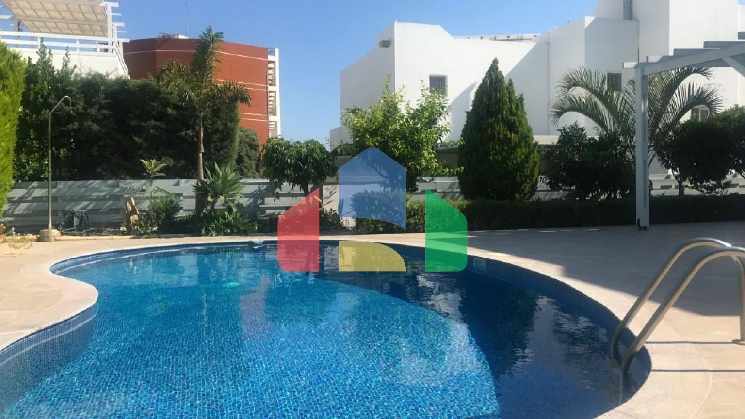 Продаж - Вілла 320 m² В Лимассоле