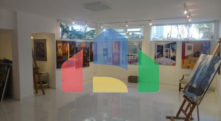 Продаж - Вілла 647 m² В Лимассоле