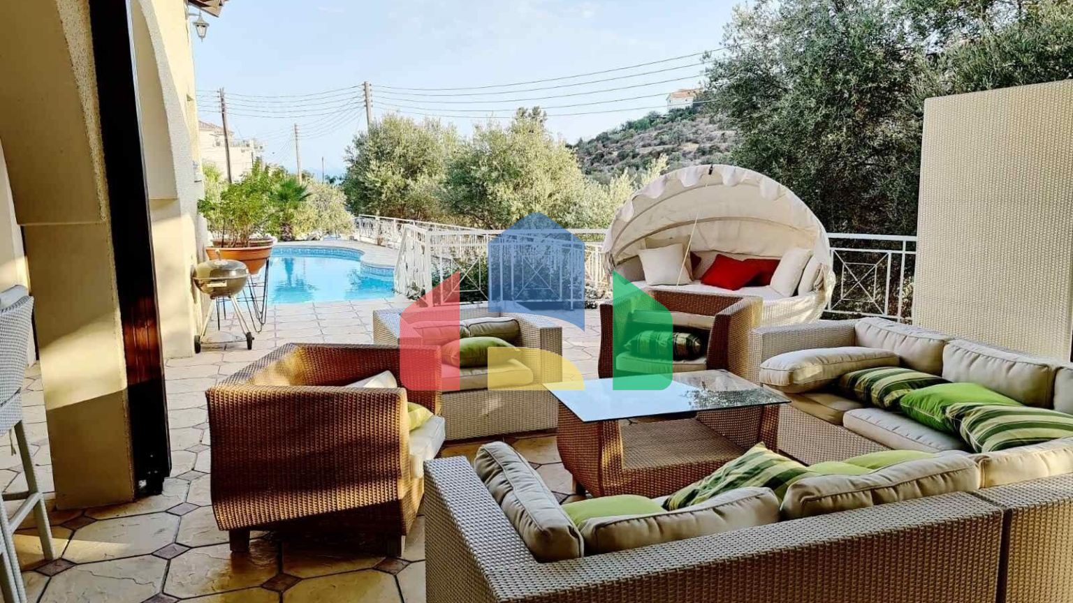 Продаж - Вілла 354 m² В Лимассоле