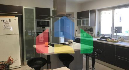 Продаж - Вілла 415 m² В Лимассоле