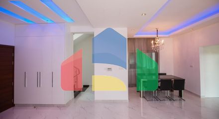 Продаж - Вілла 275 m² В Лимассоле