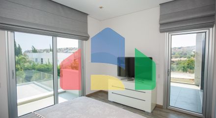 Продаж - Вілла 275 m² В Лимассоле