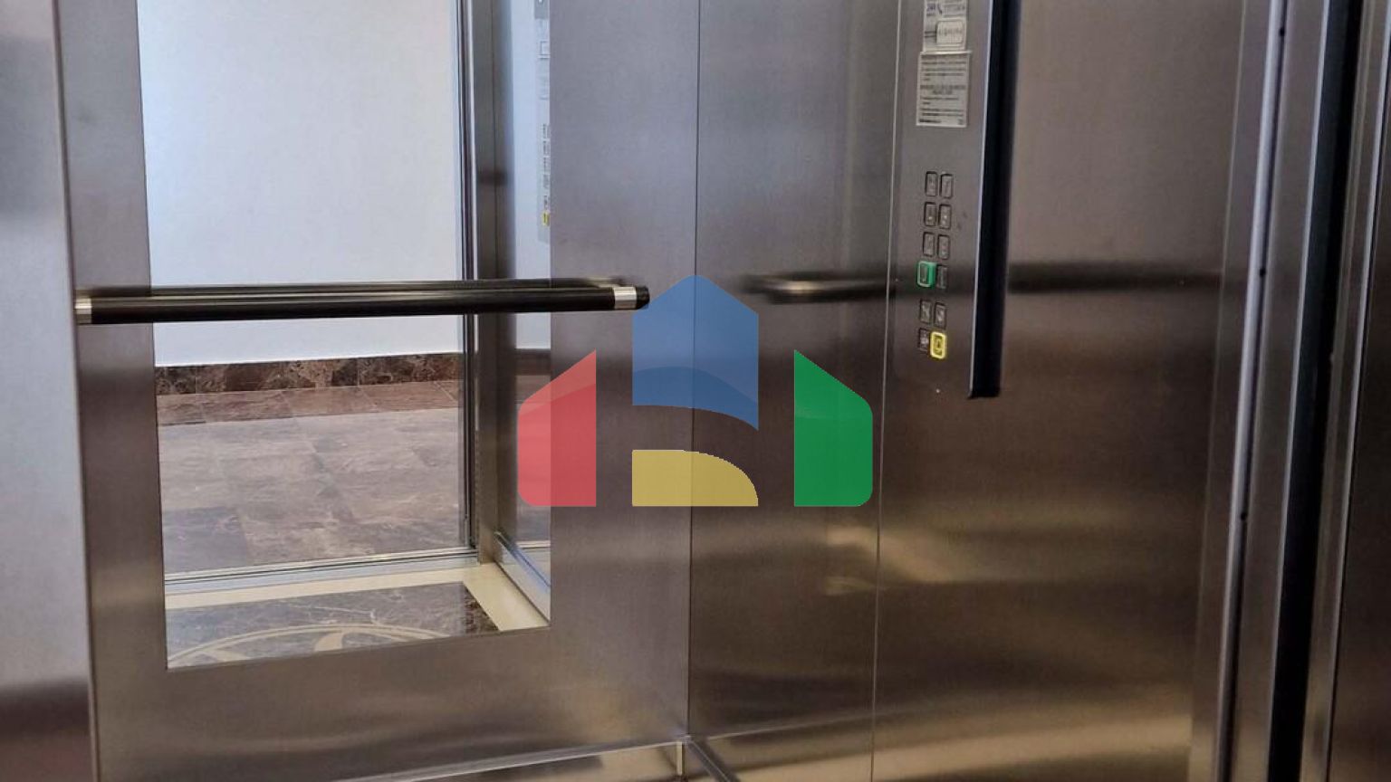 Продаж - Квартира 232 m² В Лимассоле