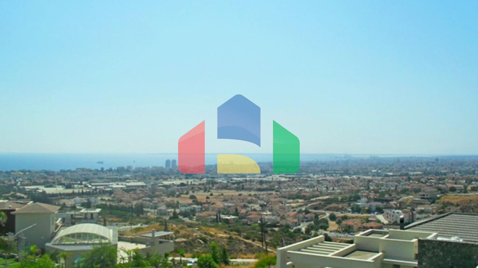 Продаж - Вілла 243 m² В Лимассоле