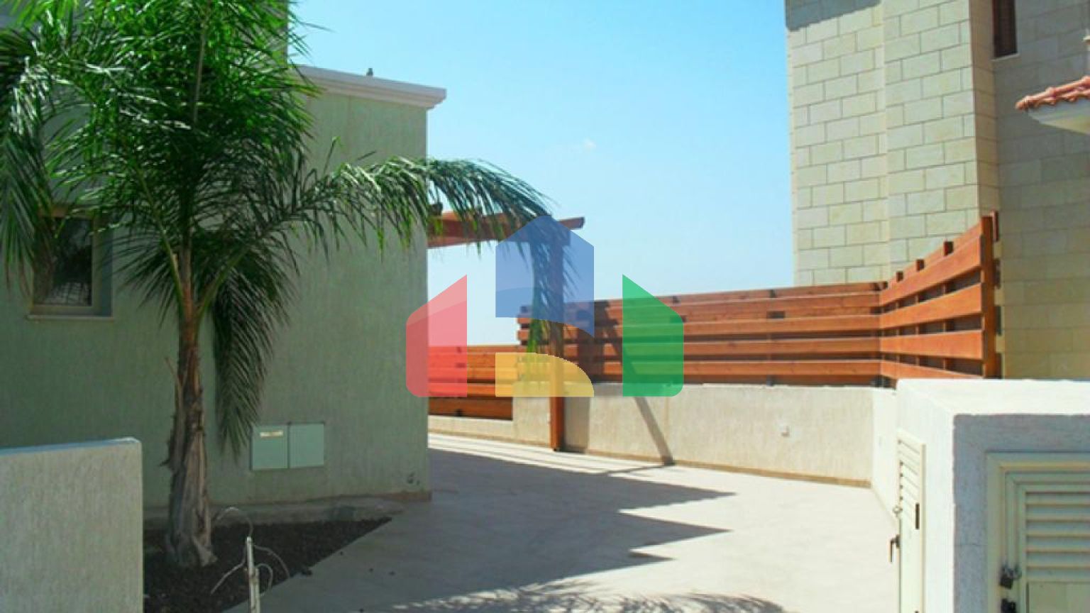 Продаж - Вілла 243 m² В Лимассоле