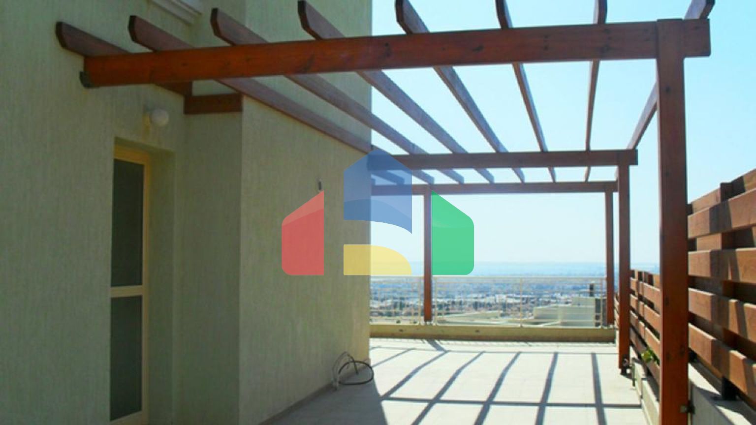 Продаж - Вілла 243 m² В Лимассоле