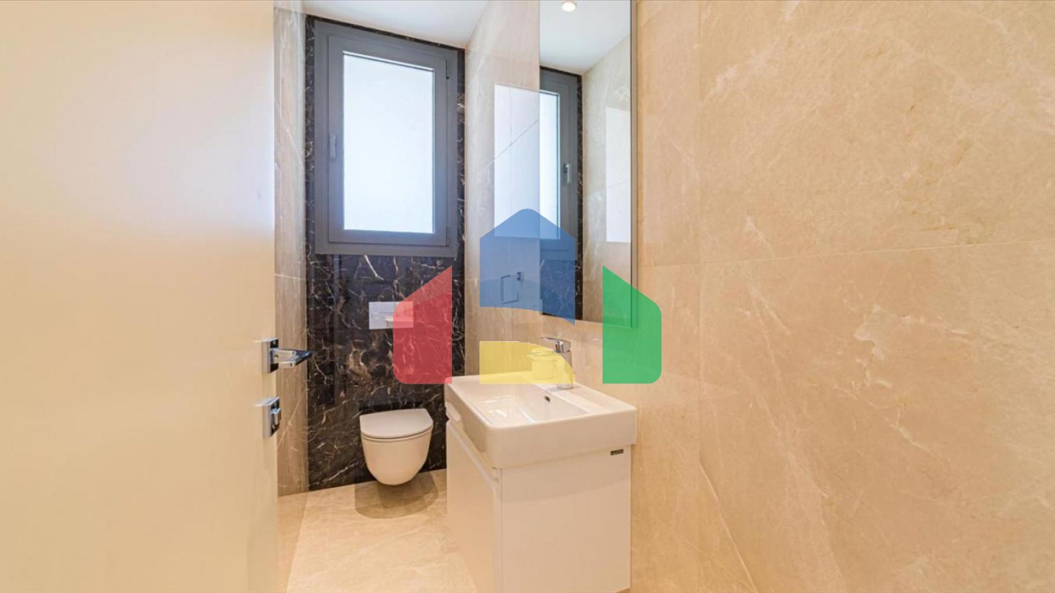 Продаж - Квартира 151 m² В Лимассоле