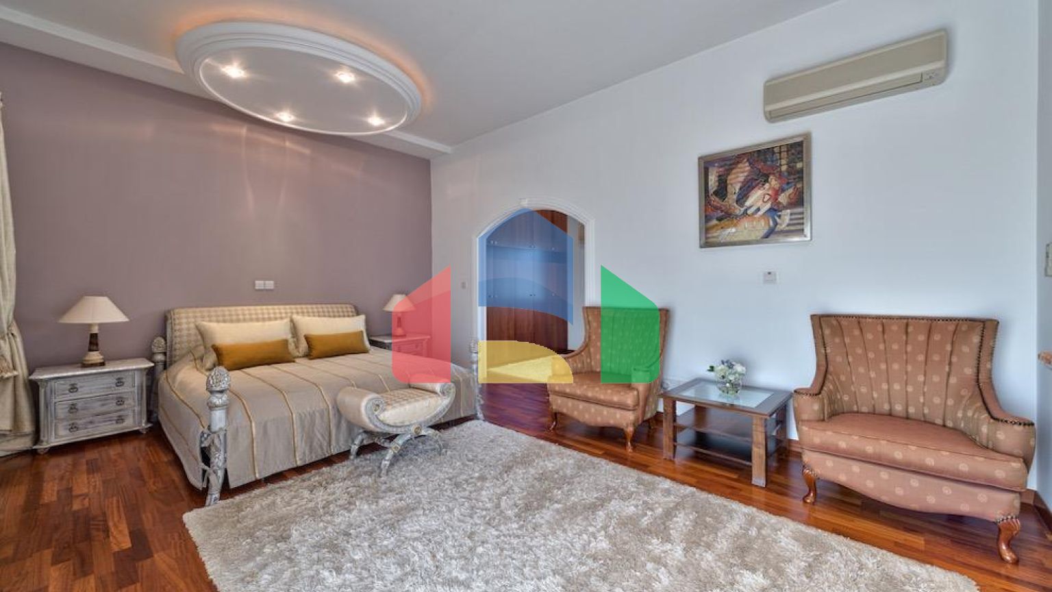 Продаж - Вілла 575 m² В Лимассоле