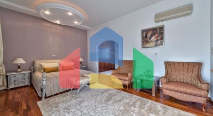 Продаж - Вілла 575 m² В Лимассоле