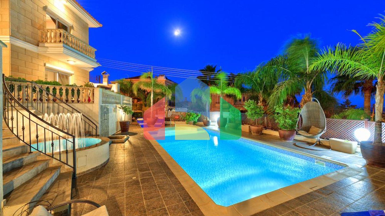 Продаж - Вілла 575 m² В Лимассоле