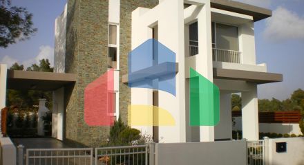 Продаж - Вілла 216 m² В Лимассоле