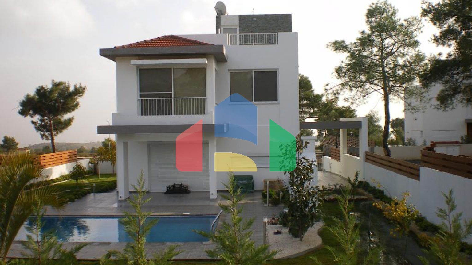 Продаж - Вілла 216 m² В Лимассоле