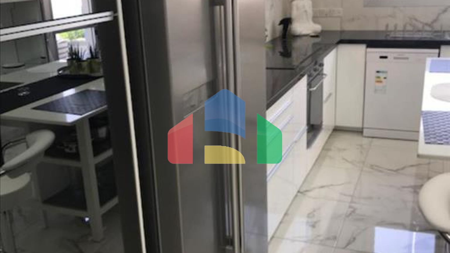 Продаж - Квартира 235 m² В Лимассоле