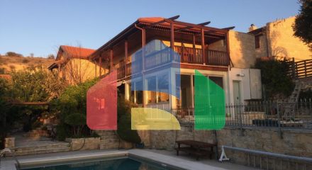 For Sale - Villa 380 m² in Limassol