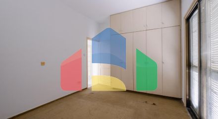 Продаж - Котедж 411 m² В Никосии