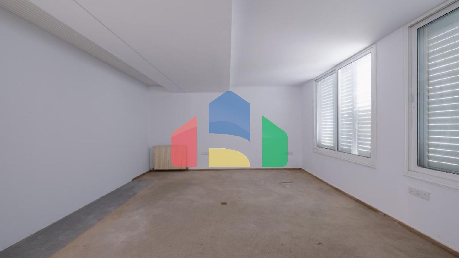 Продаж - Котедж 411 m² В Никосии