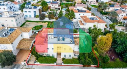 Продажа - Коттедж 375 m² в Никосии
