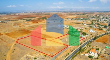 Продажа - Земельный участок 12444 m² в Никосии