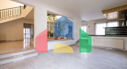 Продажа - Коттедж 350 m² в Никосии