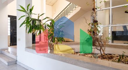 Продажа - Коттедж 350 m² в Никосии