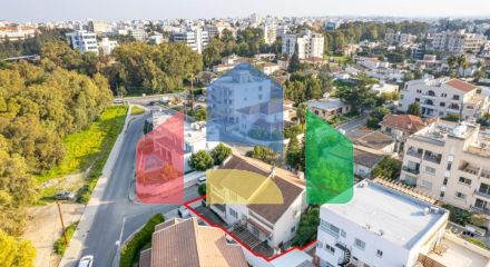 Продаж - Котедж 350 m² В Никосии