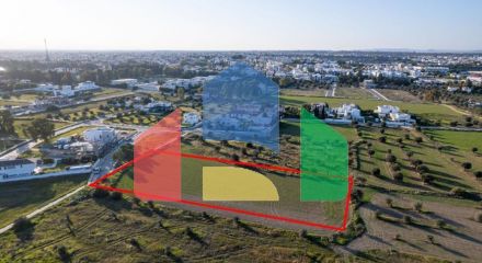 Продаж - Земельна ділянка 4701 m² В Никосии