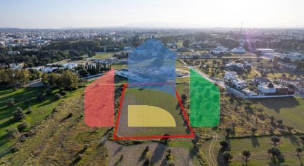 Продаж - Земельна ділянка 4701 m² В Никосии