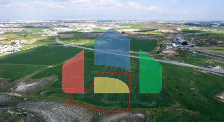 Продажа - Земельный участок 4618 m² в Никосии