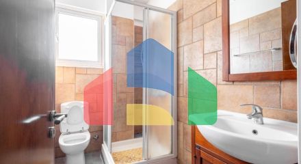 Продаж - Бізнес 595 m² В Никосии