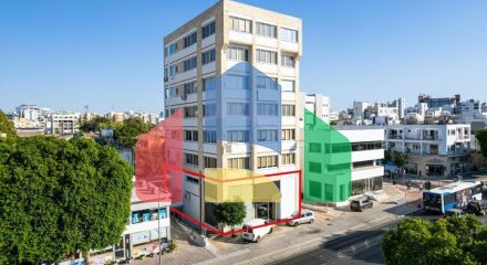 Продажа - Бизнес 156 m² в Никосии