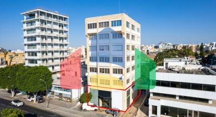 Продажа - Бизнес 156 m² в Никосии