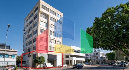 Продажа - Бизнес 156 m² в Никосии