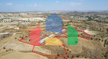 Продаж - Земельна ділянка 37460 m² В Никосии