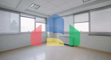 Продаж - Бізнес 200 m² В Никосии