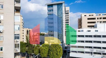 Продаж - Бізнес 200 m² В Никосии