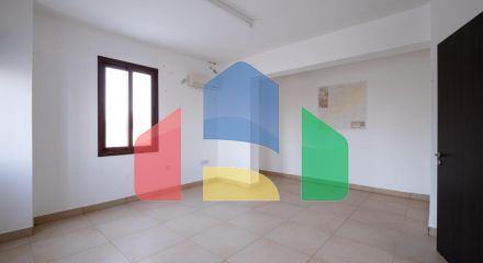 Продажа - Здание в Никосии