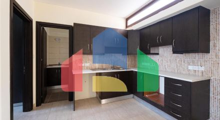 Продажа - Здание в Никосии