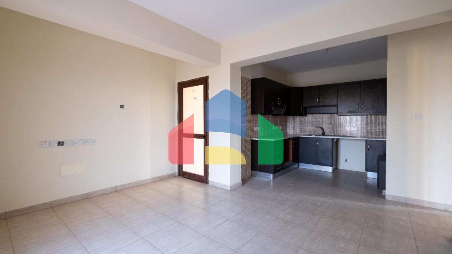 Продажа - Здание в Никосии