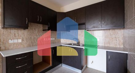 Продажа - Здание в Никосии