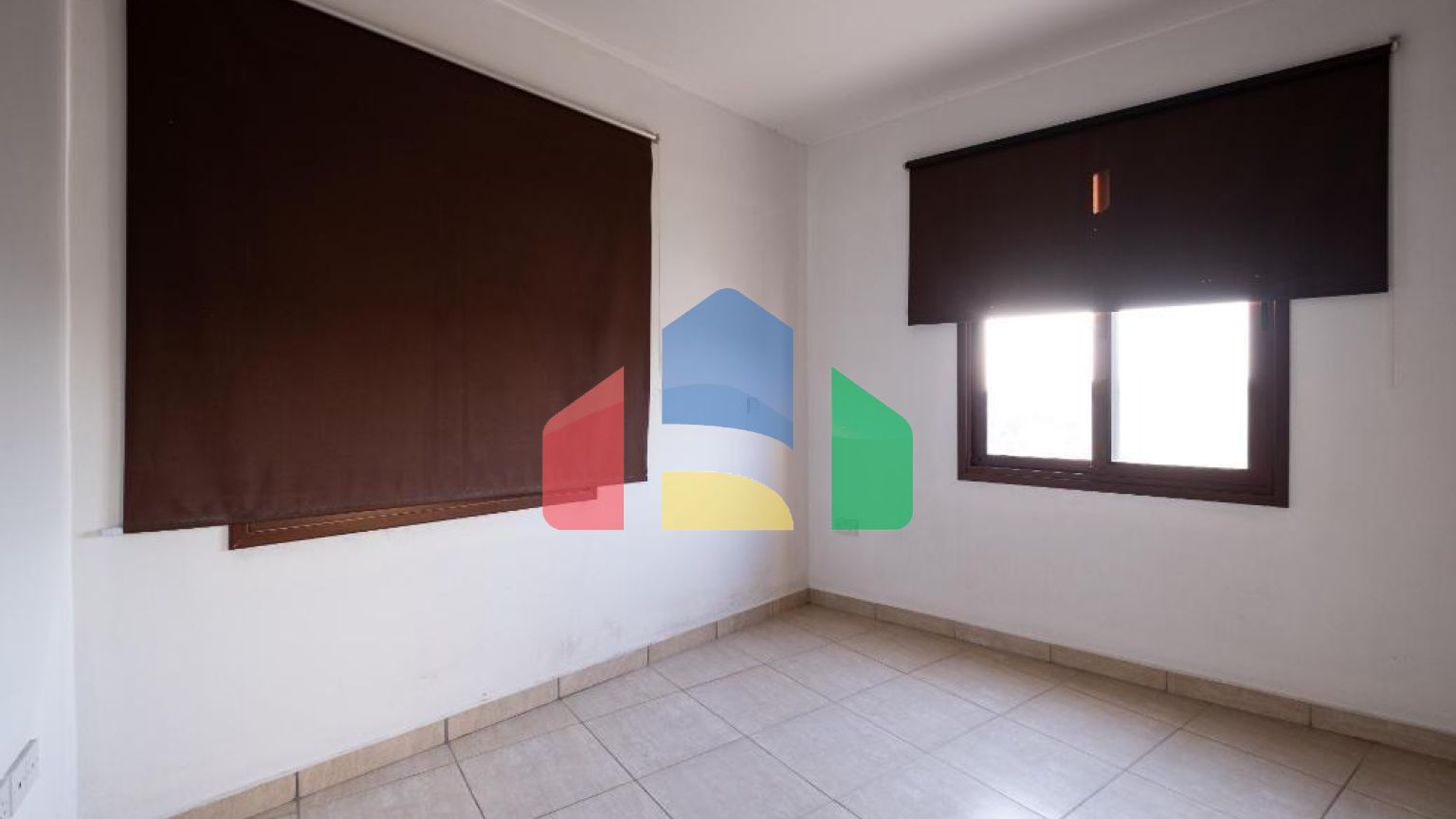 Продажа - Здание в Никосии