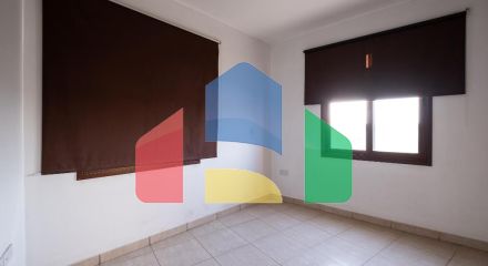 Продажа - Здание в Никосии