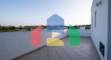 Продажа - Здание в Никосии