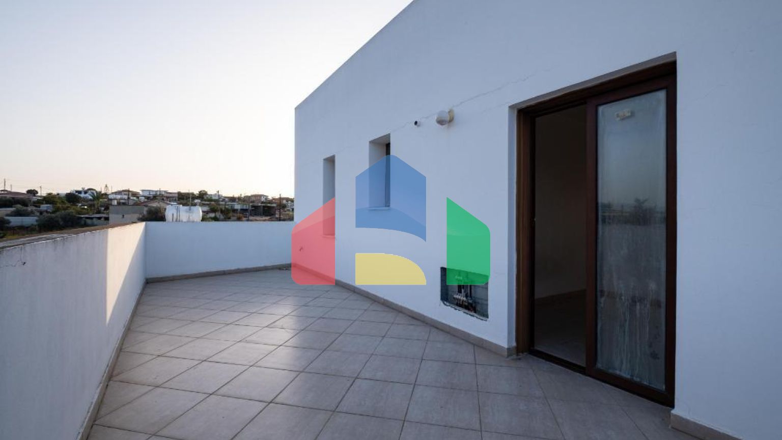 Продажа - Здание в Никосии