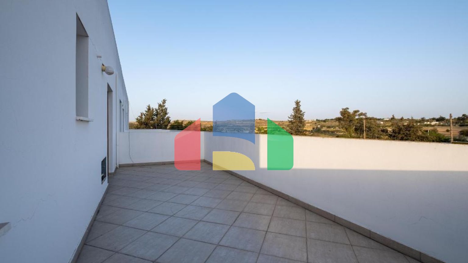 Продажа - Здание в Никосии