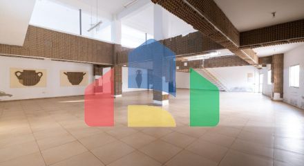 Продажа - Здание в Никосии